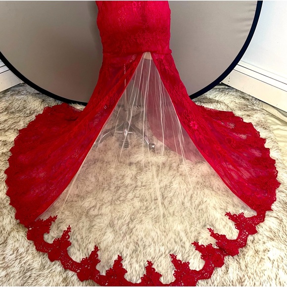 ONE OF A KIND! Red lace and sequin ball gown with neck line and train. - Picture 4 of 16